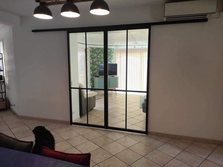 Installation de porte Saugues