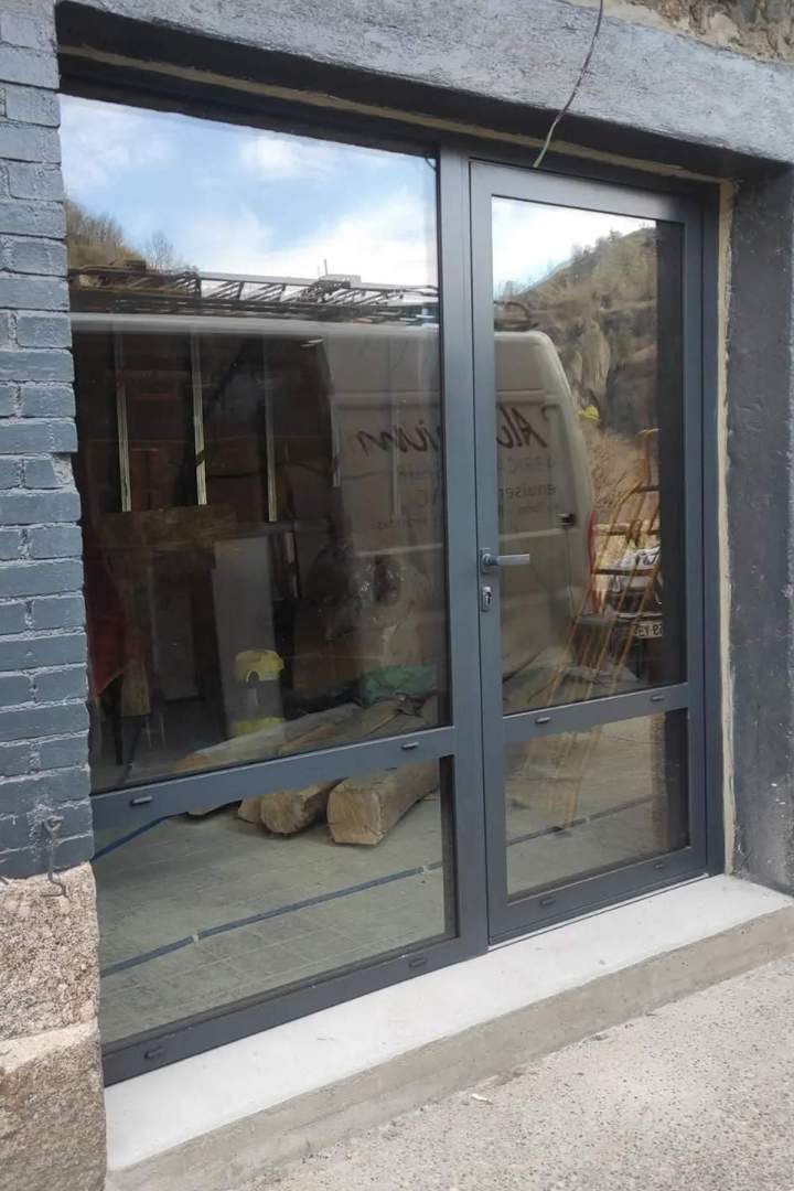 Pose de porte Saugues